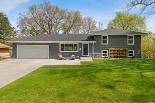 4916 Overlook Dr, Bloomington, MN 55437 - Photo 1