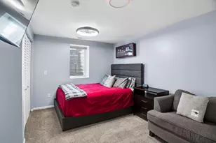 4916 Overlook Dr, Bloomington, MN 55437 - Photo 30