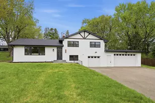 15901 W 62nd St, Eden Prairie, MN 55346 - Photo 1