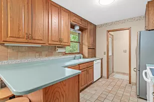 8081 Carmen Ave, Inver Grove Heights, MN 55076 - Photo 8
