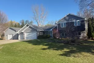 9145 13th St NE, Saint Michael, MN 55376 - Photo 2