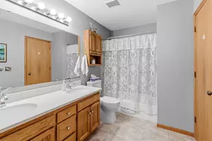 1005 Aston Cir, Burnsville, MN 55337 - Photo 24