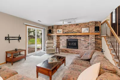 1005 Aston Circle, Burnsville, MN 55337 - Photo 4
