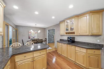 6655 Tanager Lane, Eden Prairie, MN 55346 - Photo 6
