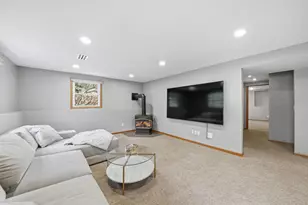 6655 Tanager Ln, Eden Prairie, MN 55346 - Photo 36