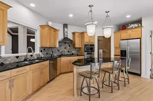 23171 Woodland Ridge Dr, Lakeville, MN 55044 - Photo 20