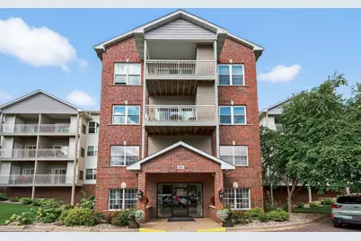 2231 Penn Place #120, North Saint Paul, MN 55109 - Photo 2