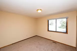 7552 15th Street Ln N, Oakdale, MN 55128 - Photo 10