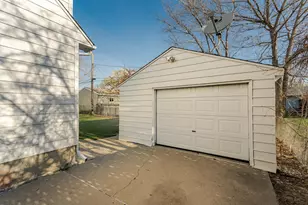 1007 11 1/2 Street SE, Rochester, MN 55904 - Photo 2