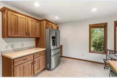 2608 E Princeton Avenue, Eau Claire, WI 54703 - Photo 18