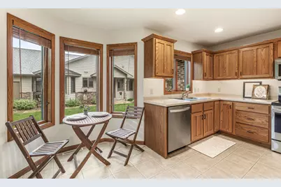 2608 E Princeton Avenue, Eau Claire, WI 54703 - Photo 16