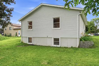 951 W Village Circle SE, Rochester, MN 55904 - Photo 6