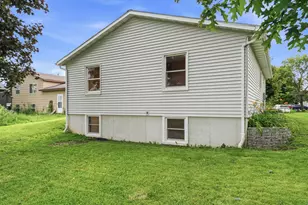 951 W Village Circle SE, Rochester, MN 55904 - Photo 6