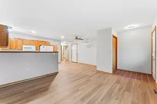 951 W Village Circle SE, Rochester, MN 55904 - Photo 28