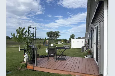 501 Valley Drive W, Annandale, MN 55302 - Photo 8