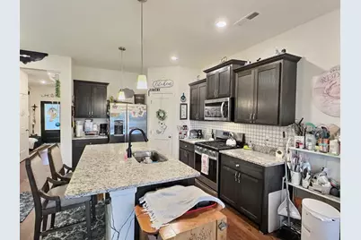 501 Valley Drive W, Annandale, MN 55302 - Photo 2