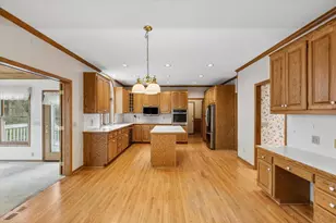 1004 Walden Ct, Burnsville, MN 55337 - Photo 12