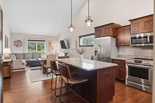 9112 Hamlet Ave S, Cottage Grove, MN 55016 - Photo 2