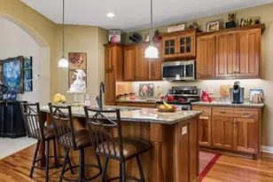 10736 Toledo Ln N, Brooklyn Park, MN 55443 - Photo 2