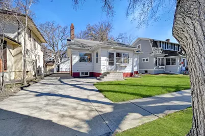 1127 8th Avenue S, Fargo,  58103 - Photo 1