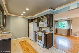 569 Riviera Dr, New Brighton, MN 55112 - Photo 14