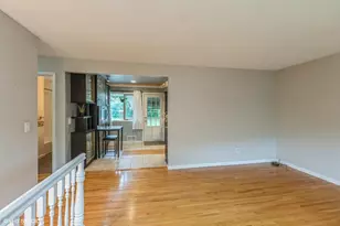 569 Riviera Dr, New Brighton, MN 55112 - Photo 8