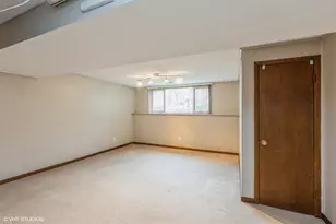 569 Riviera Dr, New Brighton, MN 55112 - Photo 20