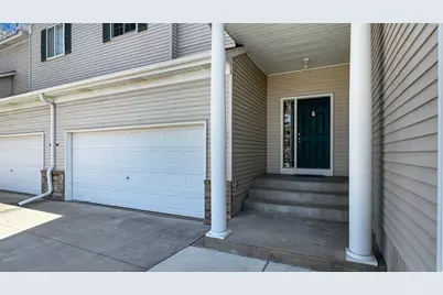 885 Kimberly Lane, Chanhassen, MN 55317 - Photo 2