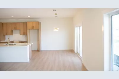 1002 Albert Drive W, West Fargo, ND 58078 - Photo 4