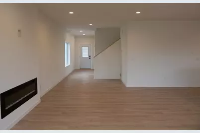 1002 Albert Drive W, West Fargo, ND 58078 - Photo 12