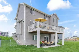 17975 Evening Ln, Lakeville, MN 55044 - Photo 2