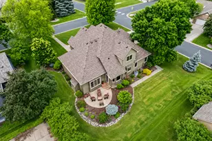 8048 Ranchview Ln N, Maple Grove, MN 55311 - Photo 4