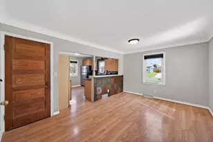 806 Monroe St N, Hudson, WI 54016 - Photo 6