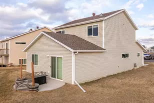 6661 21st St S, Fargo, ND 58104 - Photo 10