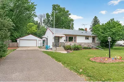 1283 Burke Avenue E, Maplewood, MN 55109 - Photo 1