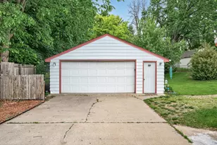 1283 Burke Ave E, Maplewood, MN 55109 - Photo 24