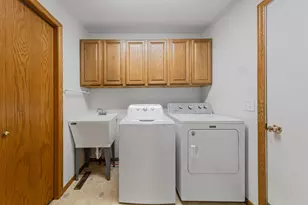 949 Rice St, Faribault, MN 55021 - Photo 34
