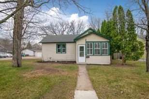110 7th St S, Sauk Rapids, MN 56379 - Photo 1