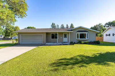 305 Euclid Avenue, Crookston, MN 56716 - Photo 1