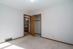 305 Euclid Ave, Crookston, MN 56716 - Photo 12