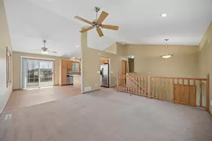113 Torrey Pines Dr, Mankato, MN 56001 - Photo 8