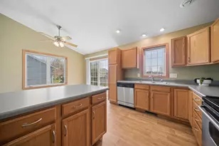 113 Torrey Pines Dr, Mankato, MN 56001 - Photo 14