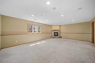 113 Torrey Pines Dr, Mankato, MN 56001 - Photo 24