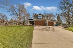 9597 Michelle Dr, Saint Joseph, MN 56374 - Photo 2