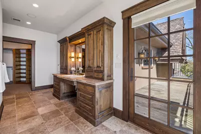 358 Ferndale Road S, Wayzata, MN 55391 - Photo 44