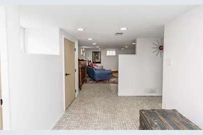 433 Elmwood Avenue S, Fargo,  58103 - Photo 30