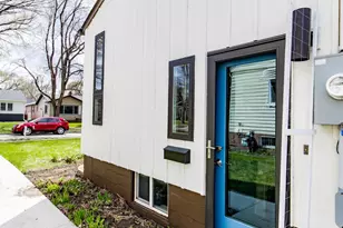 433 Elmwood Ave S, Fargo,  58103 - Photo 6