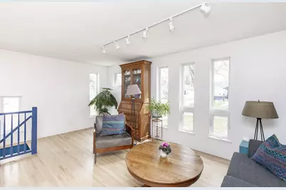 433 Elmwood Avenue S, Fargo,  58103 - Photo 10