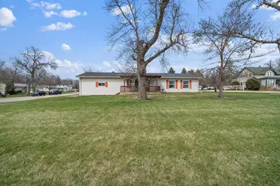 21 10th Avenue NE, Elbow Lake, MN 56531 - Photo 1