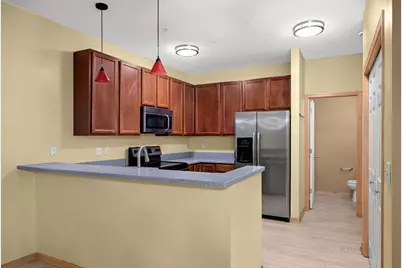 3049 Chamberlain Street N #6, Maplewood, MN 55109 - Photo 10